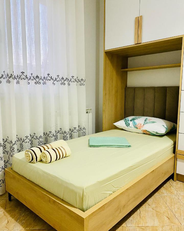 Holiday Apartment Вльора Екстер'єр фото